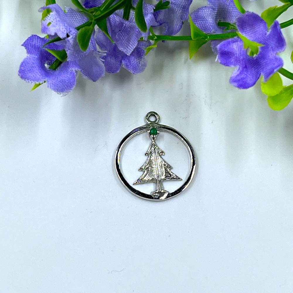 925 Sterling Silver Vintage Christmas Tree Pendant with Green Stone